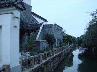 江南水乡古建筑沿河景致
