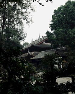 林中古建