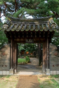 中式古典庭院门