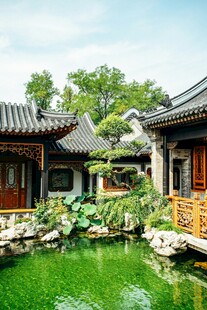 中式庭院池塘景观