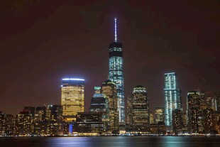 纽约夜景璀璨摩天大楼群