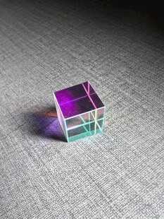 彩色透明立方体摆件