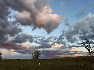 草原晚霞