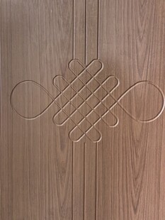 木质表面的精美编织图案