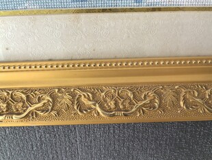 金色雕花画框细节展示