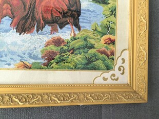 精美框中动物风景画作