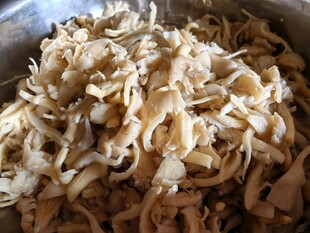 一碗美味凉拌鸡丝