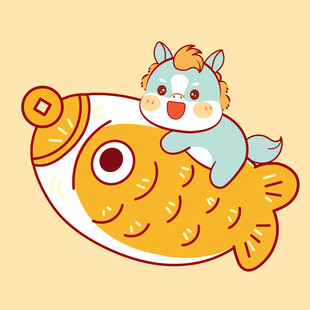 小马趴鱼形玩具上玩耍