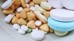 多彩药片集合