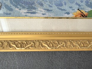 金色雕花画框细节展示