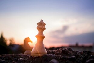 夕阳下的棋子