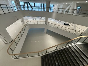 现代建筑室内多层空间景观