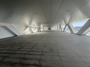 现代风格建筑内部空间