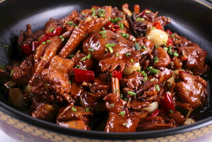 香辣美味红烧排骨