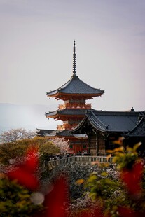 古寺红叶美景