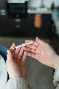 手持体温计