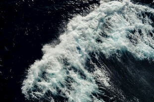 汹涌海浪