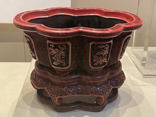 古典雕花八角形漆器花盆