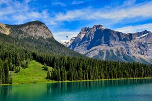美丽山水间的自然盛景