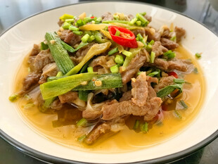 蒜苗炒牛肉