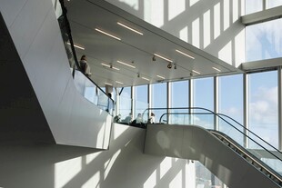 现代风格室内楼梯景观