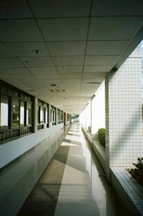 空旷走廊