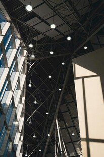 现代建筑内部空间结构