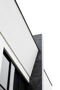 现代简约风格建筑一角