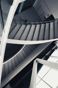 现代建筑中的螺旋楼梯