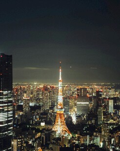 东京塔夜景璀璨都市风光