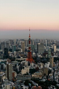 东京城市天际线与塔景