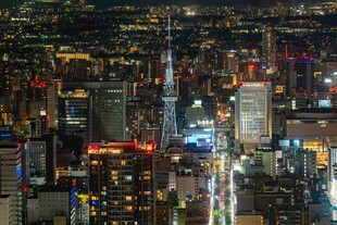 繁华都市夜景俯瞰