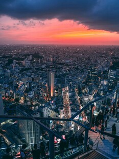 城市日落全景俯瞰图