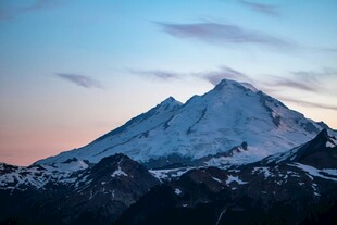 壮丽雪山美景