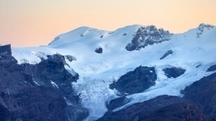壮丽雪山美景