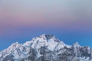 雪山壮丽美景