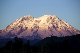 壮丽雪山美景