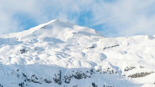 雪山壮丽风光