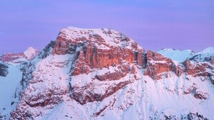 雪山壮丽风光