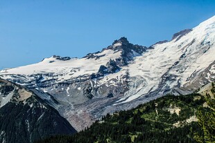 壮丽雪山美景