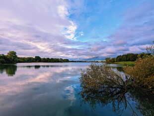 湖畔美景