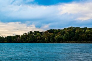 湖畔美景