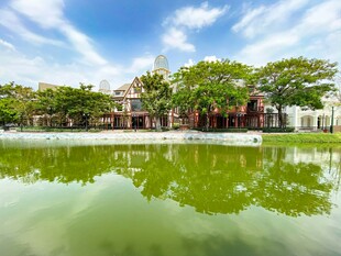 湖畔美景