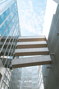 现代建筑空中连廊景观