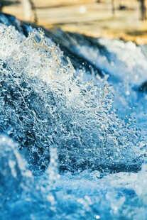 潺潺流水
