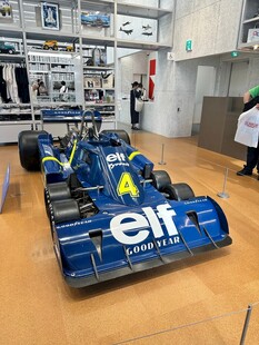 蓝色赛车