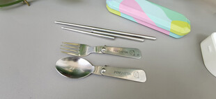 多彩餐具组合