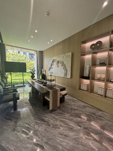 现代简约风格书房一角