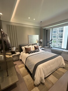 现代简约风格豪华卧室