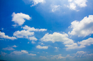 蓝天白云